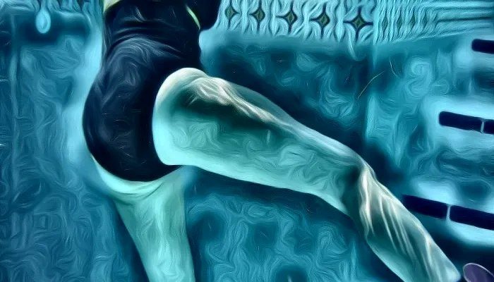 Client performing underwater aquatic movement